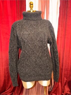 gim British Wool  Black Knit turtle neck